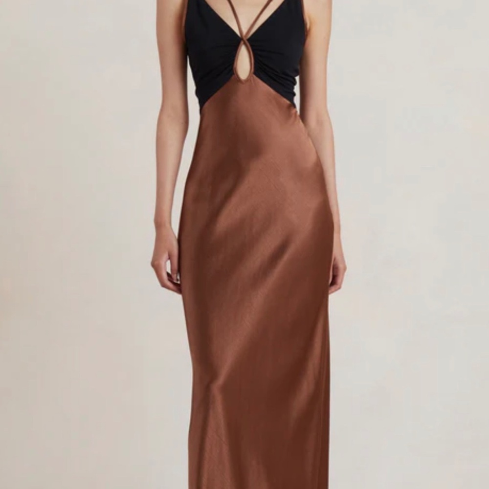 Bec + Bridge Kehlani V Dress - Picture 5 of 5
